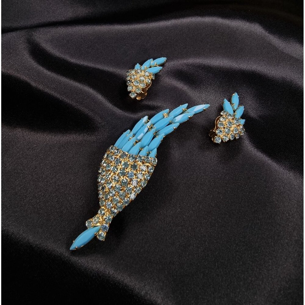 Vintage 1950s Rhinestone Brooch & Earring Set Blue Navette Juliana Style